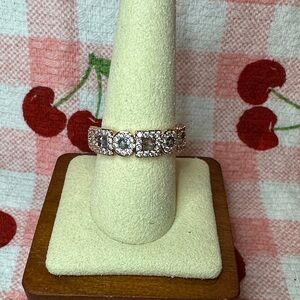 Sparkling Silver Women's Ring